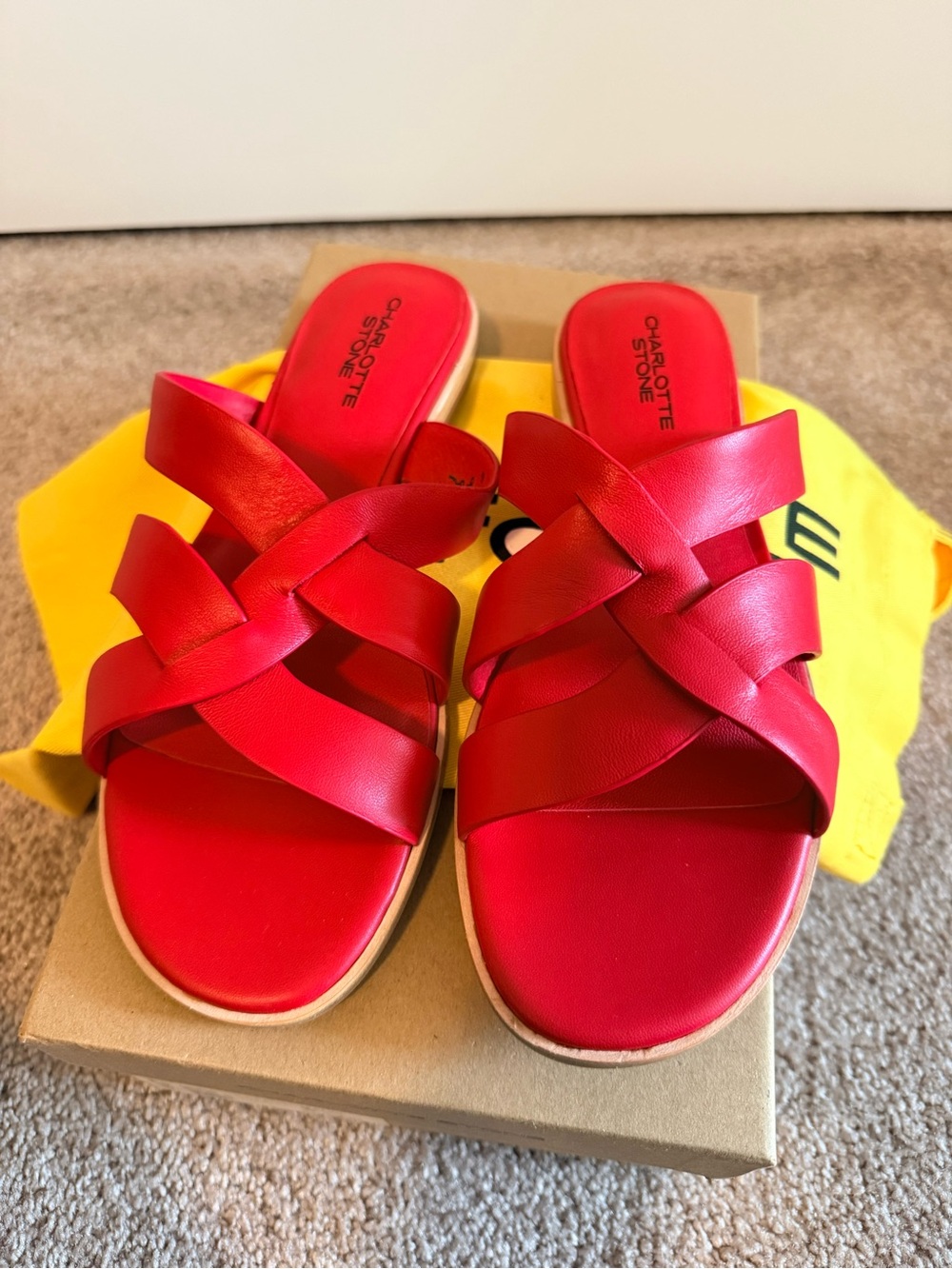 NIB Charlotte Stone Marva Sandals in Rouge Red Size 9 - Picture 6 of 7